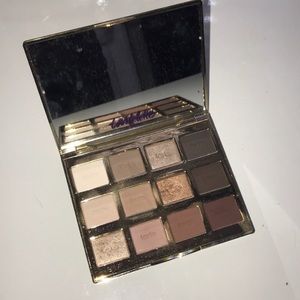 Tarte in bloom reserves